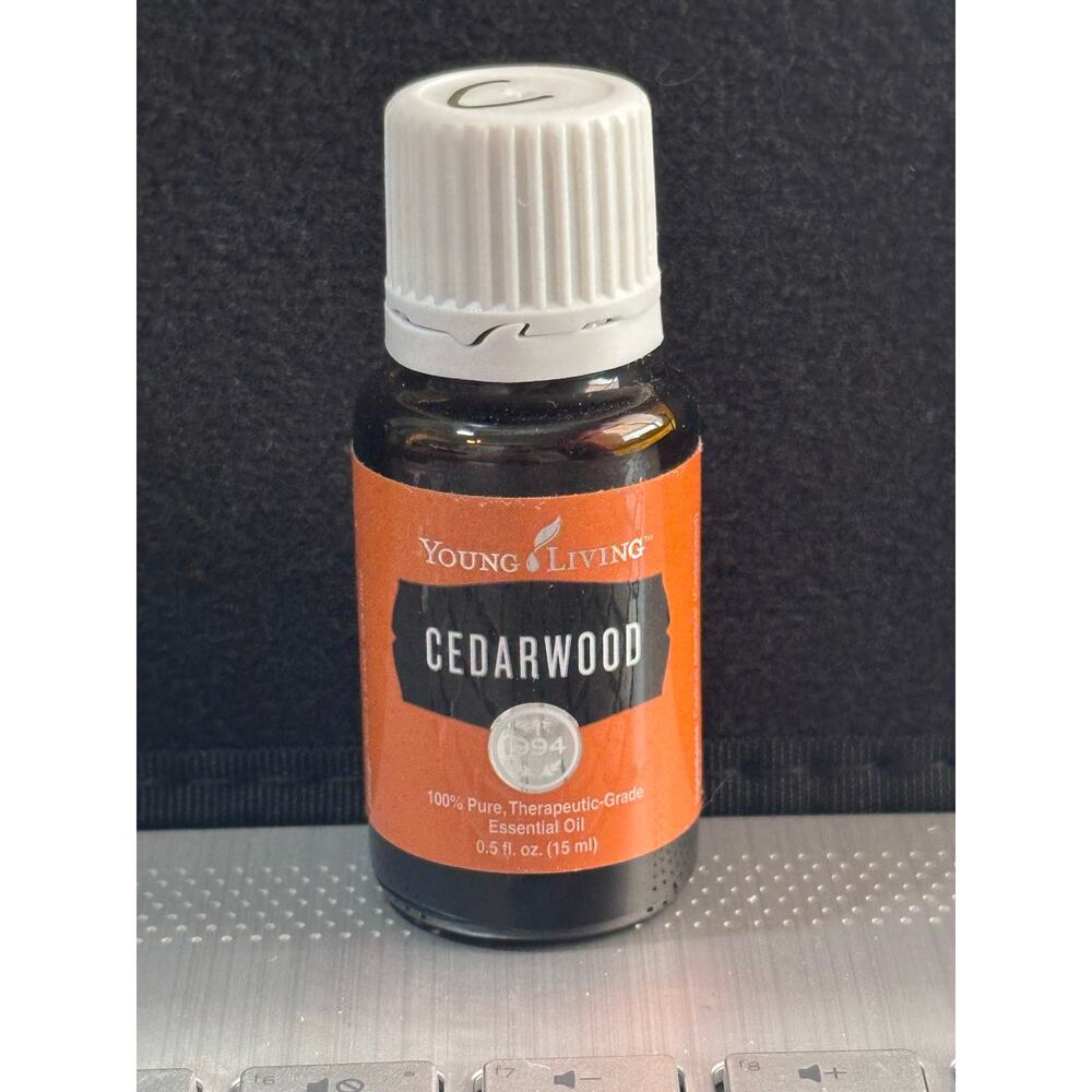 Young Living Essential Oil 15ML - Cedarwood